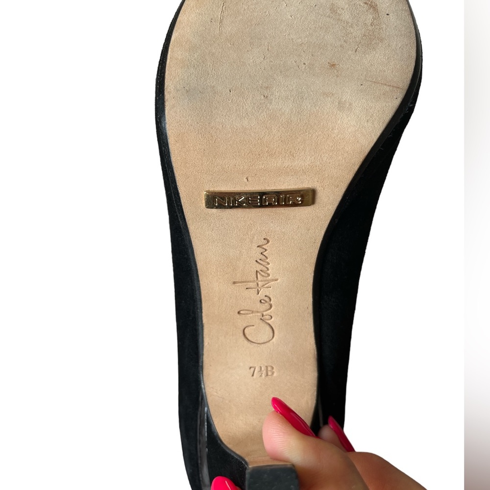 Cole Haan black suede peep toe pumps heel size 7.5 B Nike Air - Picture 8 of 8